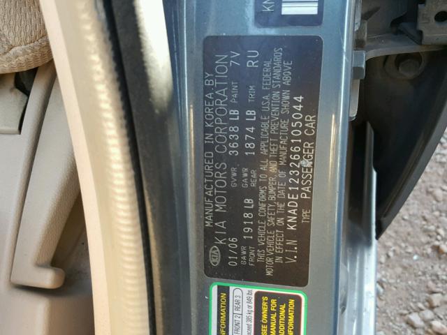 KNADE123266105044 - 2006 KIA RIO GRAY photo 10