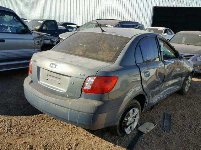 KNADE123266105044 - 2006 KIA RIO GRAY photo 4