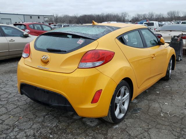 KMHTC6AD0CU071717 - 2012 HYUNDAI VELOSTER B YELLOW photo 4