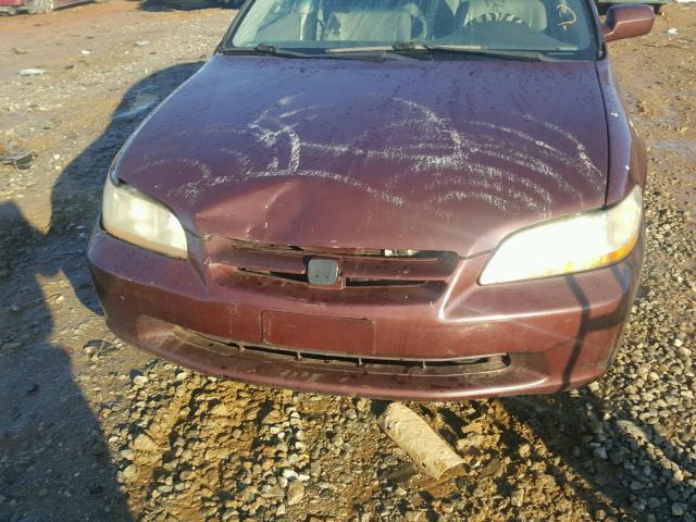 1HGCG1654WA056044 - 1998 HONDA ACCORD EX RED photo 9