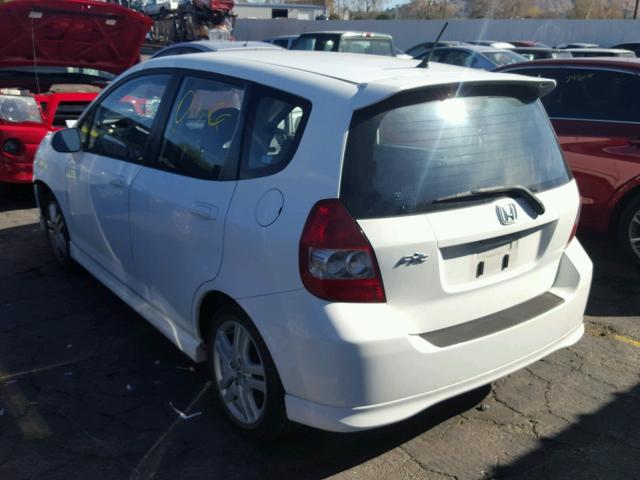 JHMGD38637S066228 - 2007 HONDA FIT S WHITE photo 3