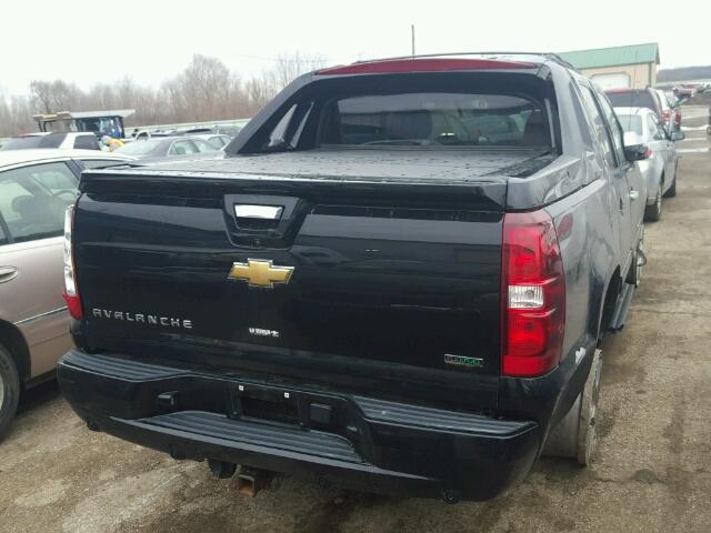 3GNTKFE37BG175915 - 2011 CHEVROLET AVALANCHE BLACK photo 4