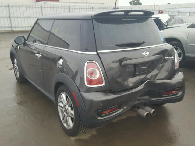 WMWSV3C52BTY21666 - 2011 MINI COOPER S GRAY photo 3