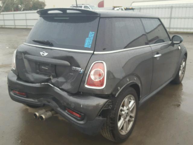 WMWSV3C52BTY21666 - 2011 MINI COOPER S GRAY photo 4