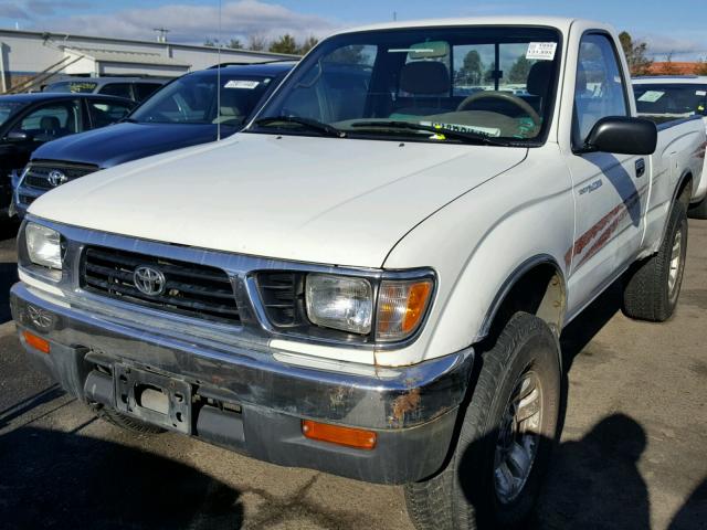 4TAUN61C1SZ059387 - 1995 TOYOTA TACOMA WHITE photo 2