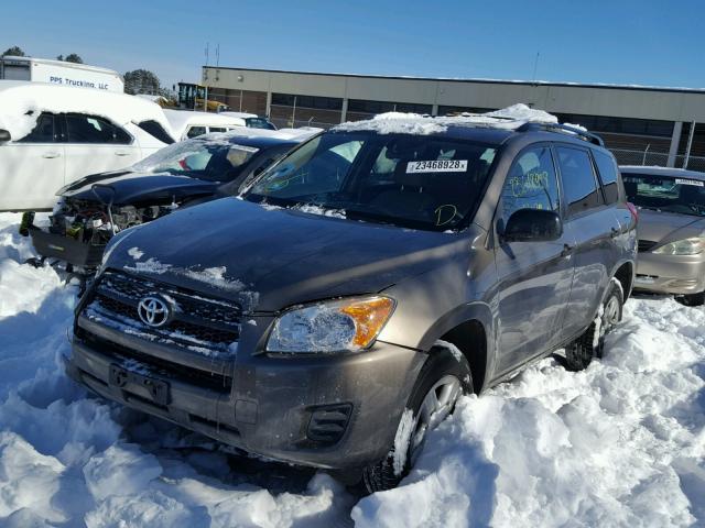 JTMBF35VX95009947 - 2009 TOYOTA RAV4 BROWN photo 2