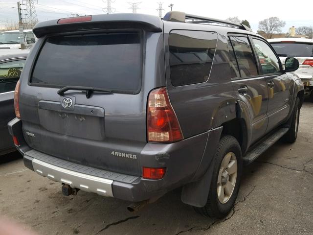 JTEBU14R140029231 - 2004 TOYOTA 4RUNNER SR GRAY photo 4