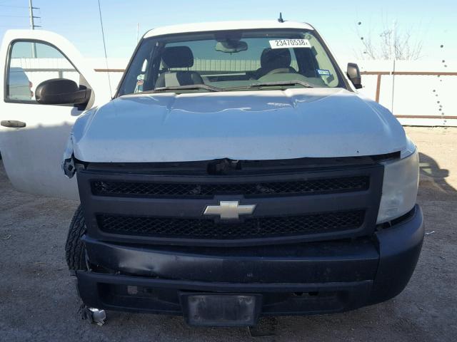 1GCEC14C67Z560442 - 2007 CHEVROLET SILVERADO WHITE photo 7