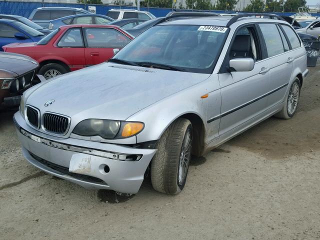 WBAEP33482PF00757 - 2002 BMW 325 XIT SILVER photo 2