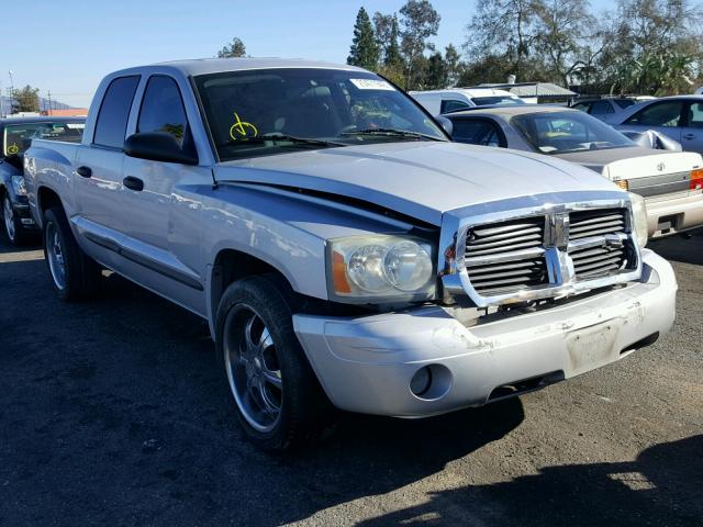 1D7HE48N35S261751 - 2005 DODGE DAKOTA QUA SILVER photo 1