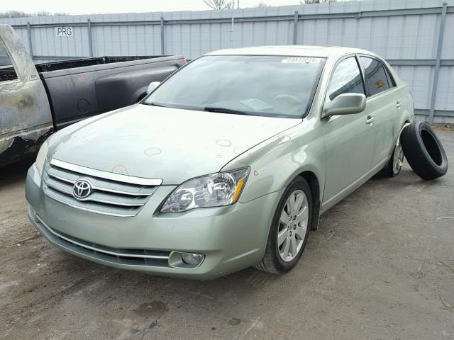 4T1BK36B65U060874 - 2005 TOYOTA AVALON XL GREEN photo 2