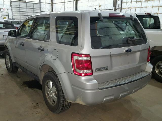 1FMCU02Z78KA43369 - 2008 FORD ESCAPE XLS SILVER photo 3