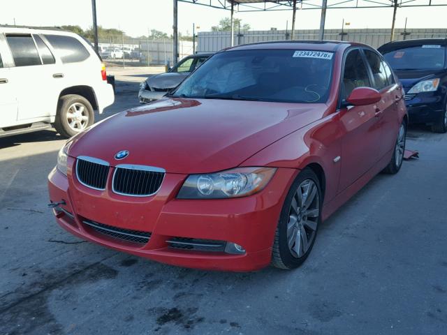 WBAVA37548NL57554 - 2008 BMW 328 I RED photo 2