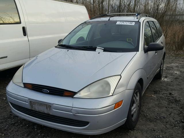 1FAFP36361W120527 - 2001 FORD FOCUS SE SILVER photo 2