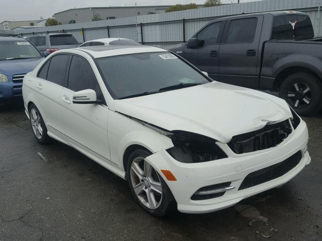 WDDGF5EB9BA526778 - 2011 MERCEDES-BENZ C 300 WHITE photo 1