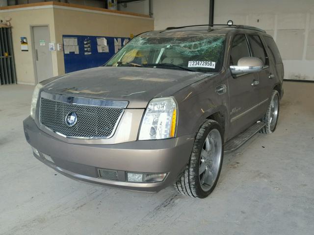 1GYFK63837R356502 - 2007 CADILLAC ESCALADE L TAN photo 2