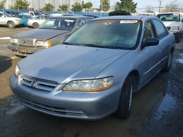 1HGCF86681A100754 - 2001 HONDA ACCORD VAL WHITE photo 2