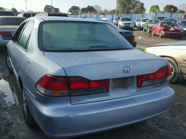 1HGCF86681A100754 - 2001 HONDA ACCORD VAL WHITE photo 3