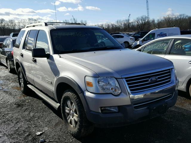 1FMEU73EX6UA71049 - 2006 FORD EXPLORER X SILVER photo 1