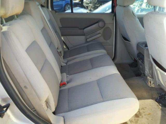1FMEU73EX6UA71049 - 2006 FORD EXPLORER X SILVER photo 6