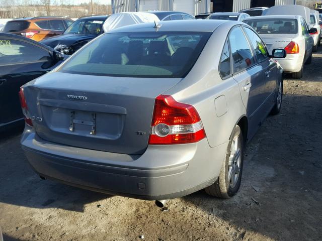 YV1MS682952057663 - 2005 VOLVO S40 T5 GRAY photo 4