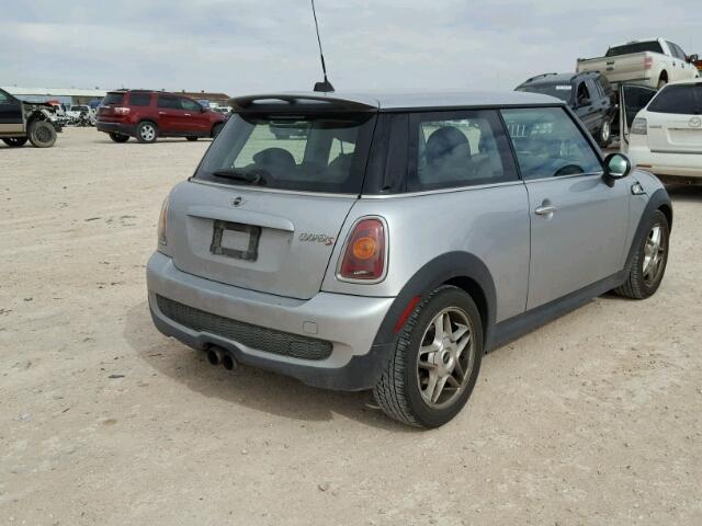 WMWMF73509TW82418 - 2009 MINI COOPER S SILVER photo 4