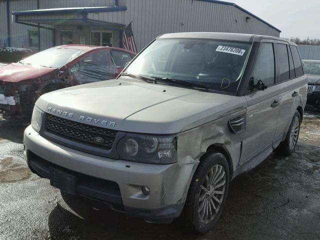 SALSF2D43BA715375 - 2011 LAND ROVER RANGE ROVE TAN photo 2