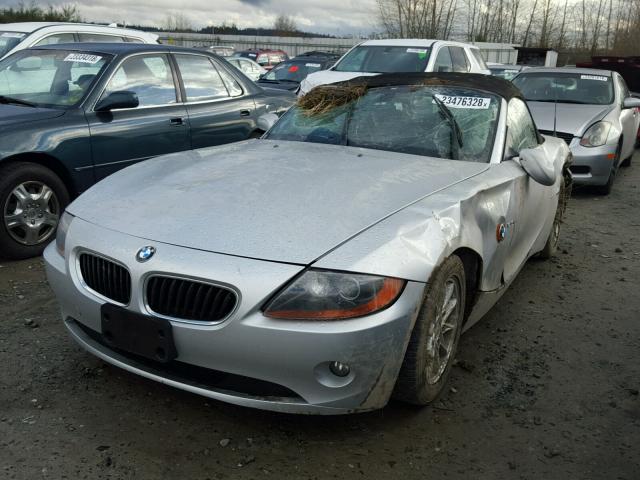 4USBT33534LS50999 - 2004 BMW Z4 2.5 SILVER photo 2