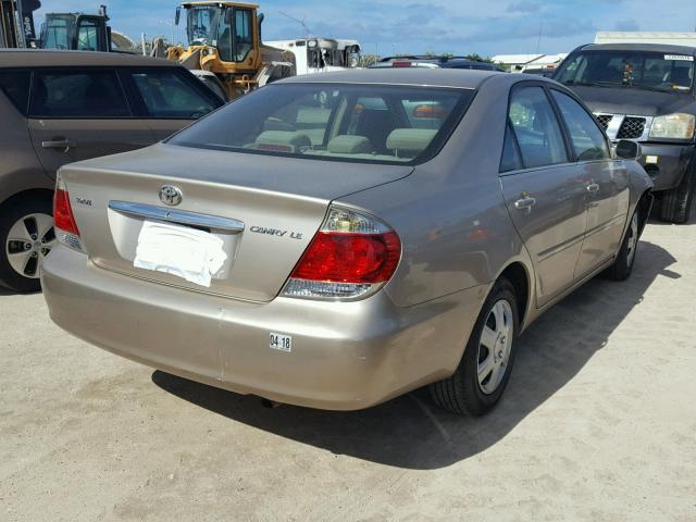 JTDBE32K263058032 - 2006 TOYOTA CAMRY LE Gold Foto 4
