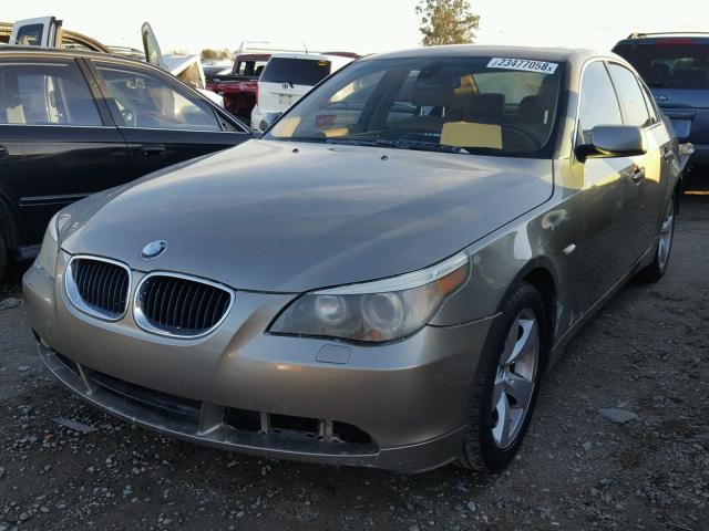 WBANA53535B856716 - 2005 BMW 525 I GREEN photo 2