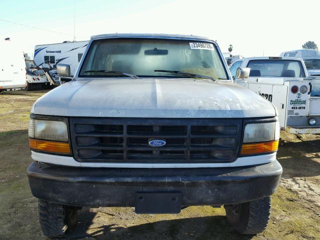 2FTJW36HXPCA97339 - 1993 FORD F350 WHITE photo 9