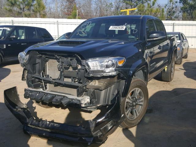 5TFAZ5CN5GX003833 - 2016 TOYOTA TACOMA DOU BLACK photo 2