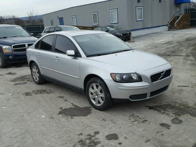 YV1MS682642009097 - 2004 VOLVO S40 T5 SILVER photo 1