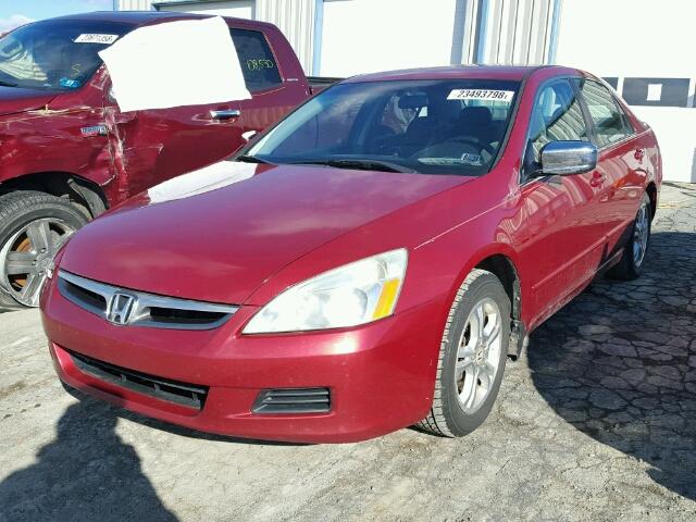 1HGCM56317A023602 - 2007 HONDA ACCORD SE RED photo 2