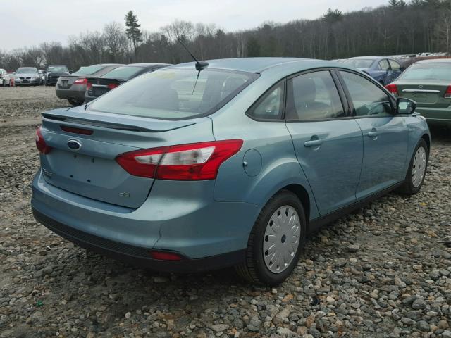 1FAHP3F22CL286693 - 2012 FORD FOCUS SE BLUE photo 4