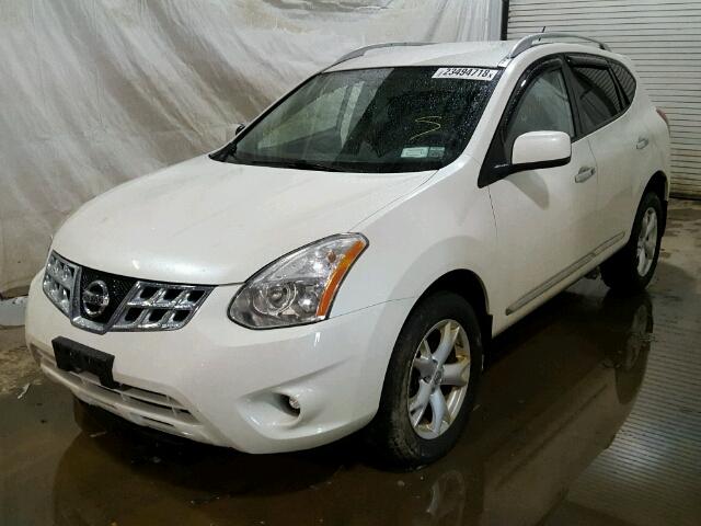 JN8AS5MV9BW302859 - 2011 NISSAN ROGUE S WHITE photo 2