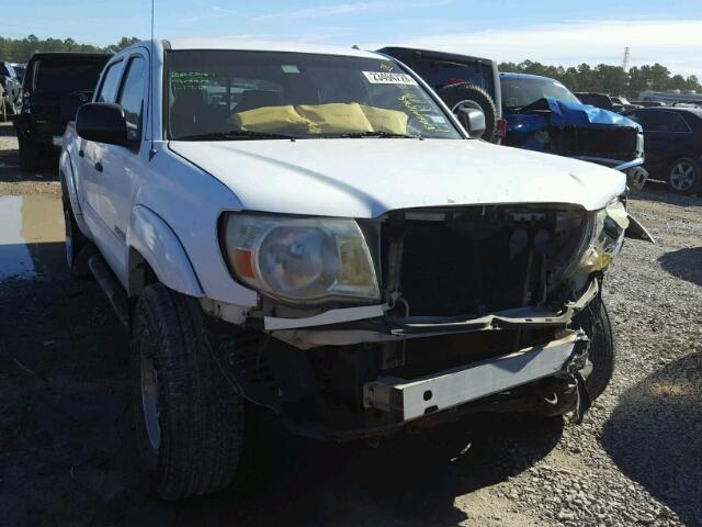 5TEJU62N65Z026825 - 2005 TOYOTA TACOMA DOU WHITE photo 1