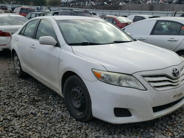 4T1BF3EK1BU623993 - 2011 TOYOTA CAMRY BASE WHITE photo 1