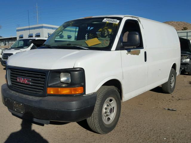 1GTHG35V871207423 - 2007 GMC SAVANA G35 WHITE photo 2