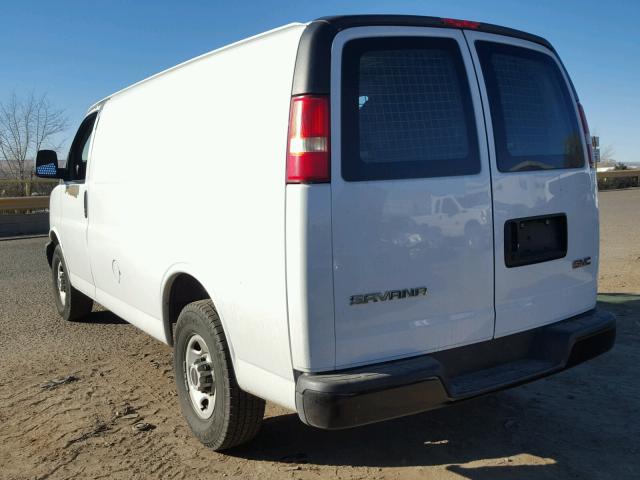 1GTHG35V871207423 - 2007 GMC SAVANA G35 WHITE photo 3