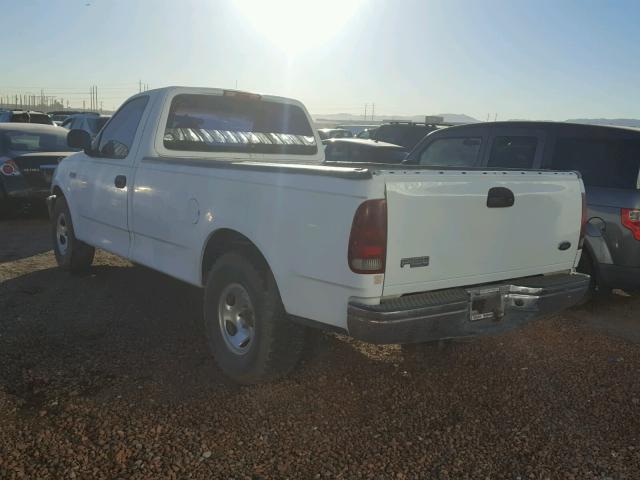 1FTDF1724VKA90553 - 1997 FORD F150 WHITE photo 3