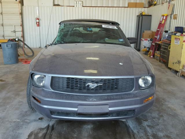 1ZVFT84N465101511 - 2006 FORD MUSTANG GRAY photo 9