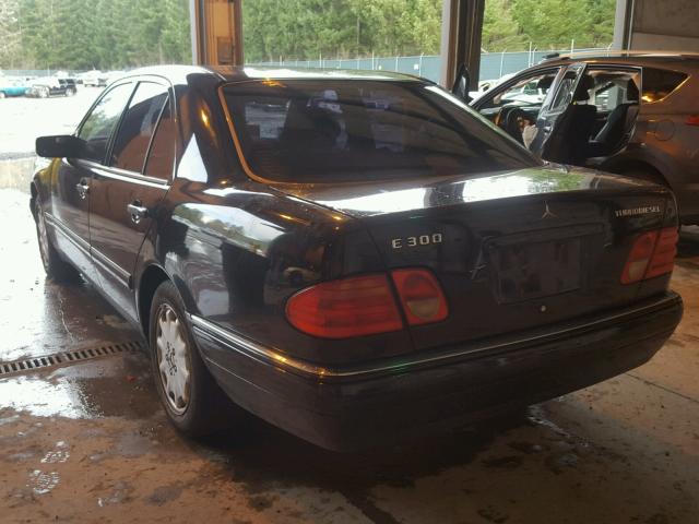 WDBJF25F3WA545946 - 1998 MERCEDES-BENZ E 300TD BLACK photo 3