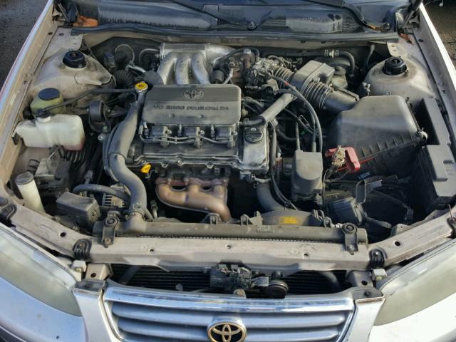 JT2BF22KX10312371 - 2001 TOYOTA CAMRY CE GOLD photo 7