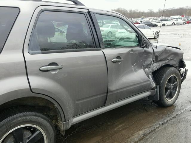 1FMCU9DG8BKC36766 - 2011 FORD ESCAPE XLT GRAY photo 9