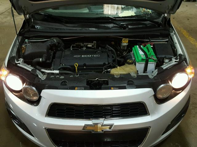1G1JA5SG7D4109782 - 2013 CHEVROLET SONIC LS 银色 照片 7