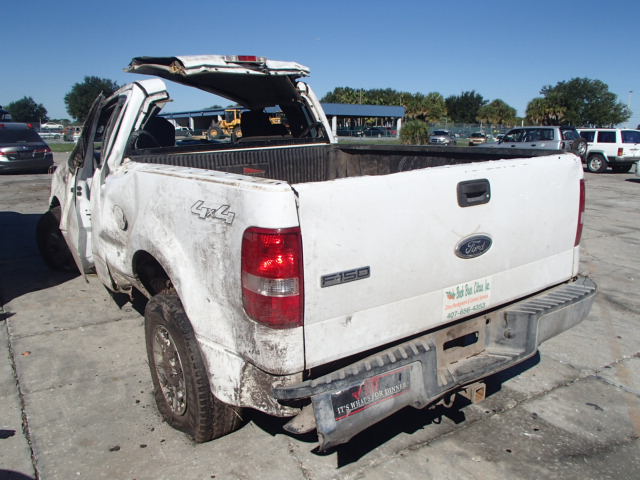 1FTRF14W74NB38556 - 2004 FORD F150 WHITE photo 3