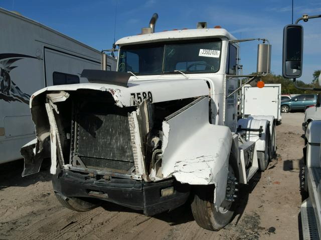 1FUYDCYB8LH370495 - 1990 FREIGHTLINER CONVENTION WHITE photo 2