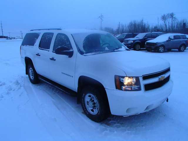 3GNGK26K17G131786 - 2007 CHEVROLET SUBURBAN K WHITE photo 1