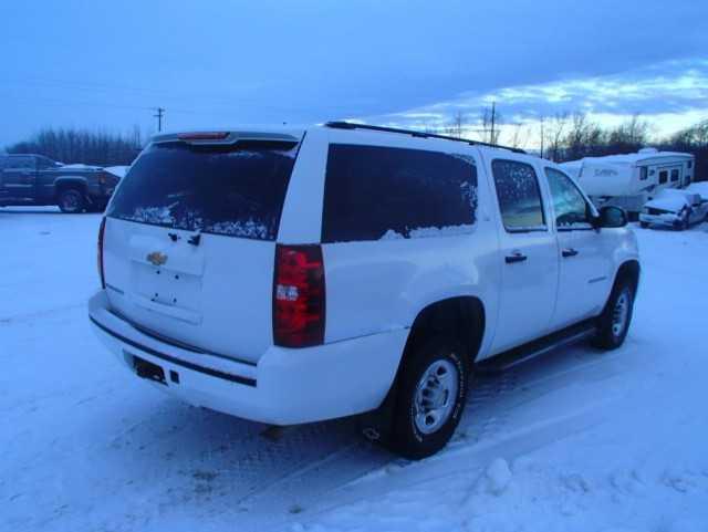 3GNGK26K17G131786 - 2007 CHEVROLET SUBURBAN K WHITE photo 4